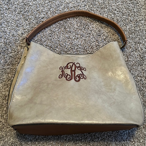 Tan/brown faux leather purse with initials KRS / Like new / Marleylilly brand - Picture 1 of 5
